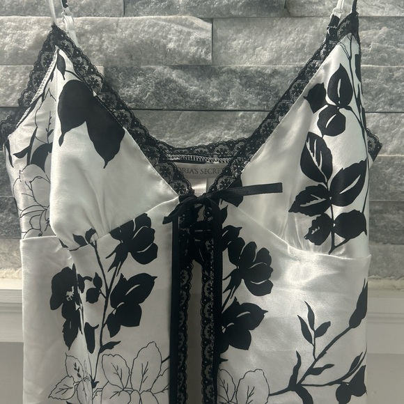 Victoria Secret Slip Top - Picture 4 of 7